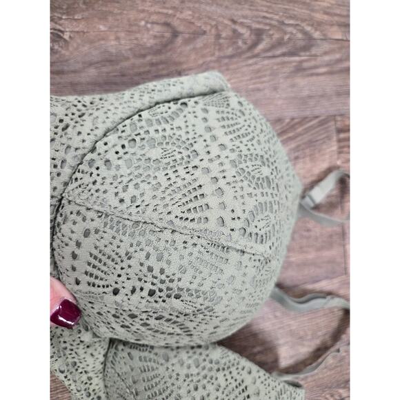 Victoria's Secret Light Green Body By Victoria Lightly Lined Plunge Bra 32DD - Picture 3 of 5